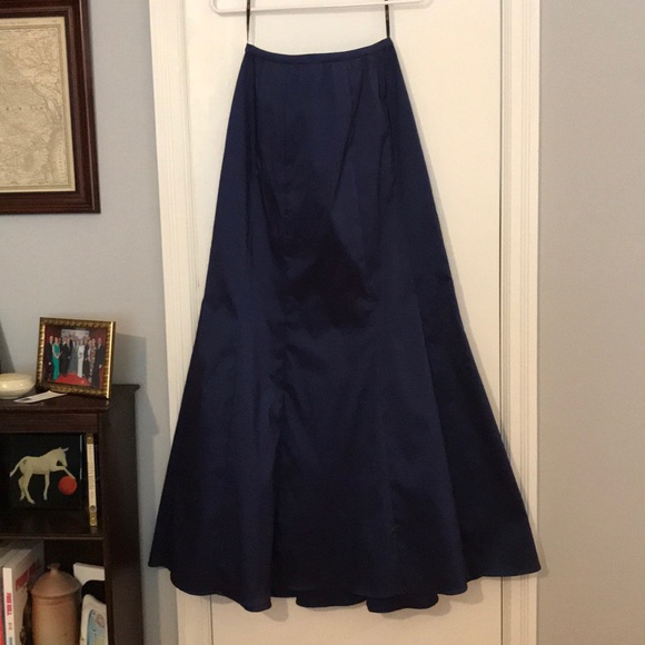 Tadashi Shoji Dresses & Skirts - Blue ball gown skirt
